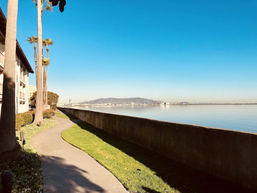 Vagabond Inn Executive Sfo Burlingame Esterno foto