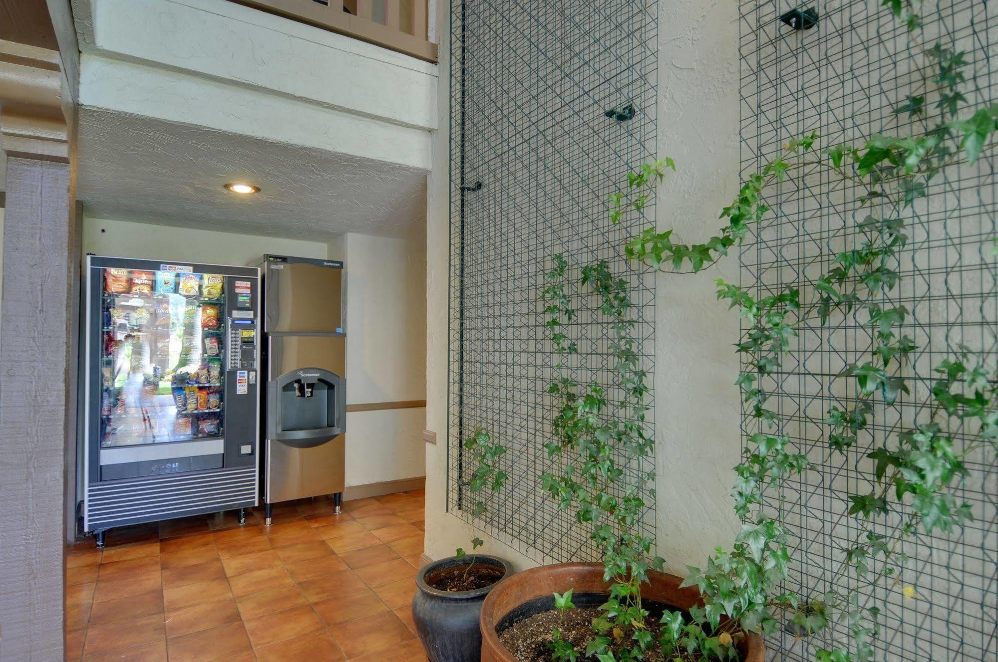 Vagabond Inn Executive Sfo Burlingame Esterno foto