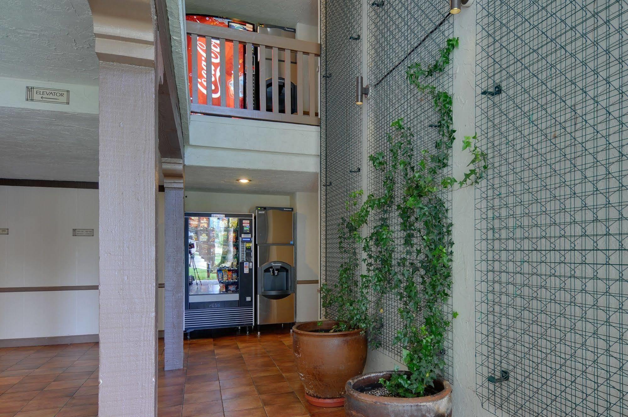 Vagabond Inn Executive Sfo Burlingame Esterno foto